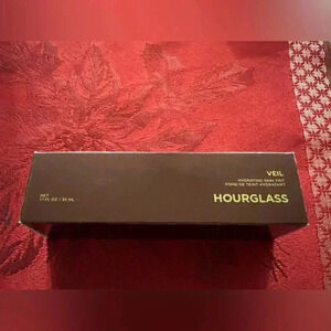 Hourglass Veil Hydrating Skin Tint Foundation - SHADE 18 - 1.1 oz / 35mL NEW